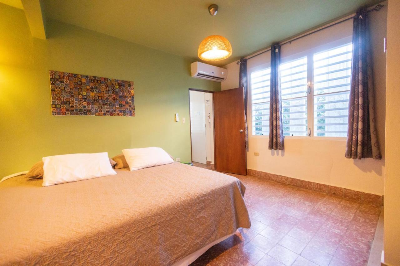 La Esmeralda Pr San Juan Extérieur photo